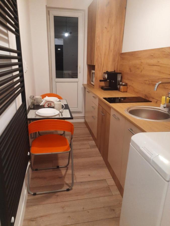 Lyra Apartment Sfântu-Gheorghe Екстериор снимка